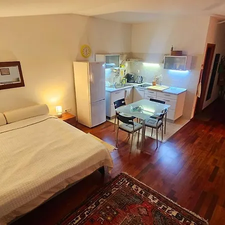 Апартаменти Maja W Privateparking *